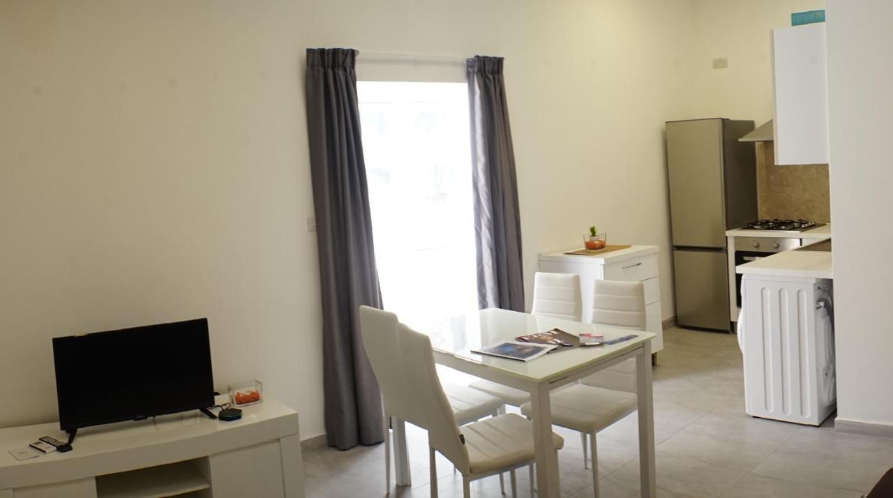 Wonderful Apartments With Shared Jacuzzi And Panorama Rooftop Gzira Exterior foto